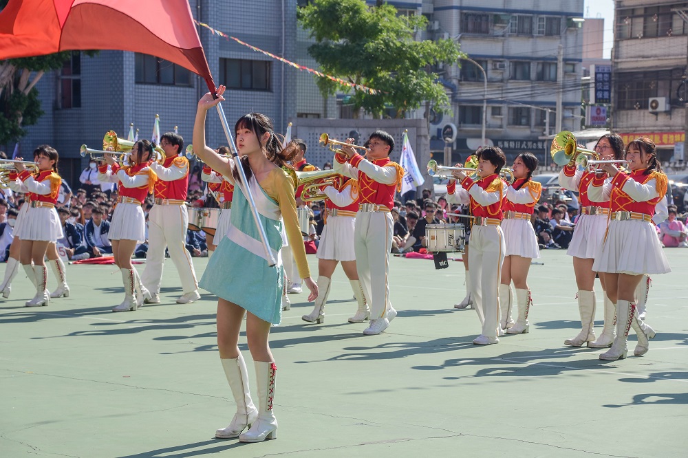 《樂旗隊演出》- 育達高中樂旗隊